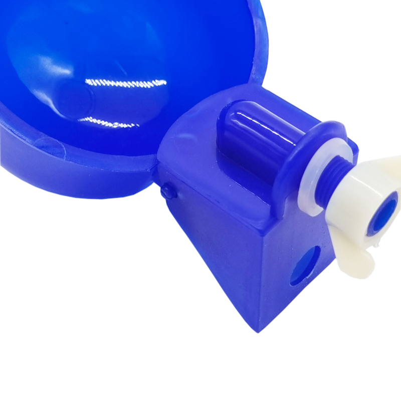 Cuenco para beber pollo, agua  - Chicken Nipple Drinker reseña y precio